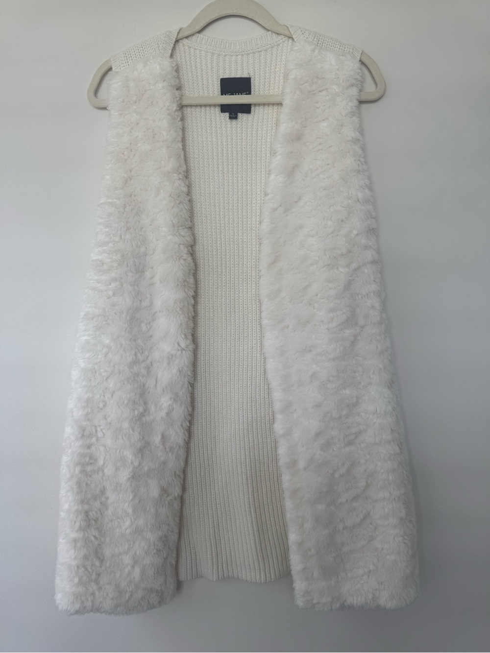 Me Jane Faux Fur White Open Front Vest Winter Festive Sz L